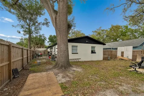 10110 N Lantana Avenue Tampa FL 33612