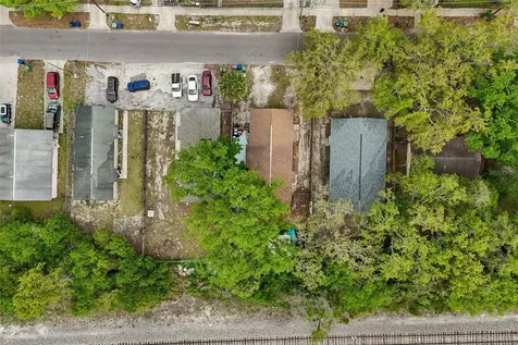 10110 N Lantana Avenue Tampa FL 33612