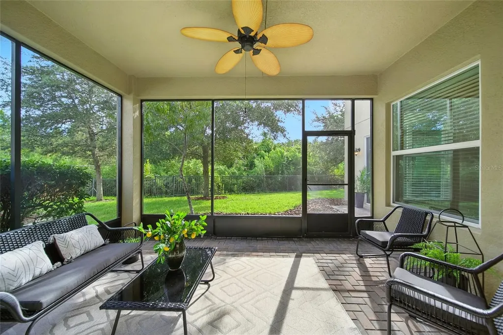 2495 Oakwood Preserve Drive Wesley Chapel FL 33543