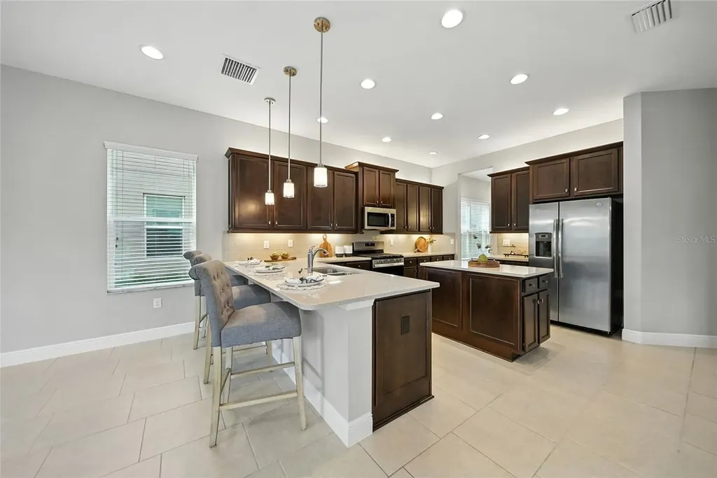 2495 Oakwood Preserve Drive Wesley Chapel FL 33543