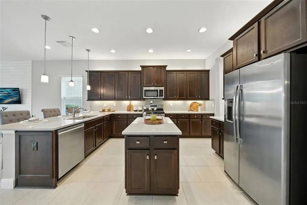 2495 Oakwood Preserve Drive Wesley Chapel FL 33543