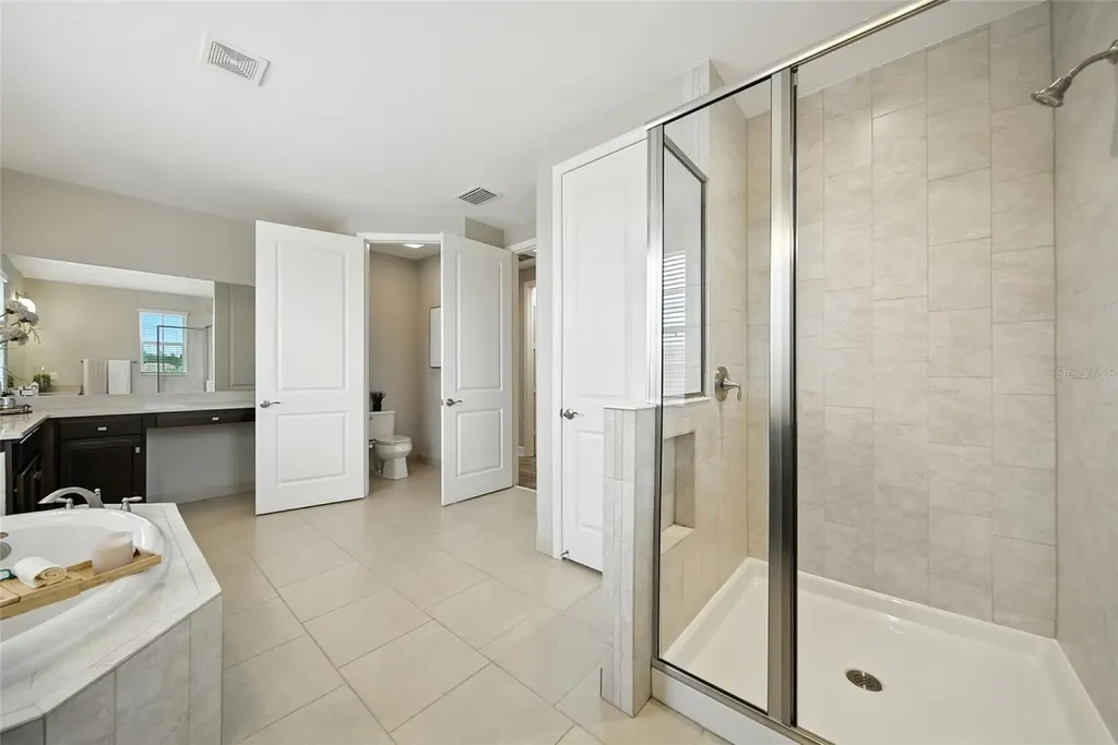 2495 Oakwood Preserve Drive Wesley Chapel FL 33543