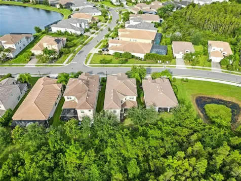 2495 Oakwood Preserve Drive Wesley Chapel FL 33543