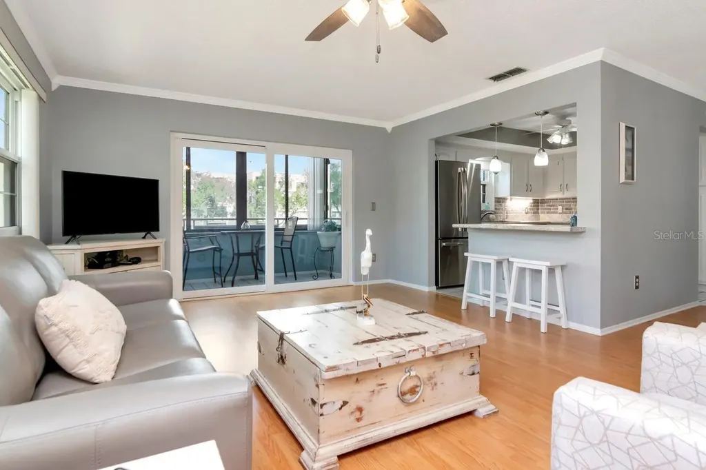 6070 80th Street N St Petersburg FL 33709