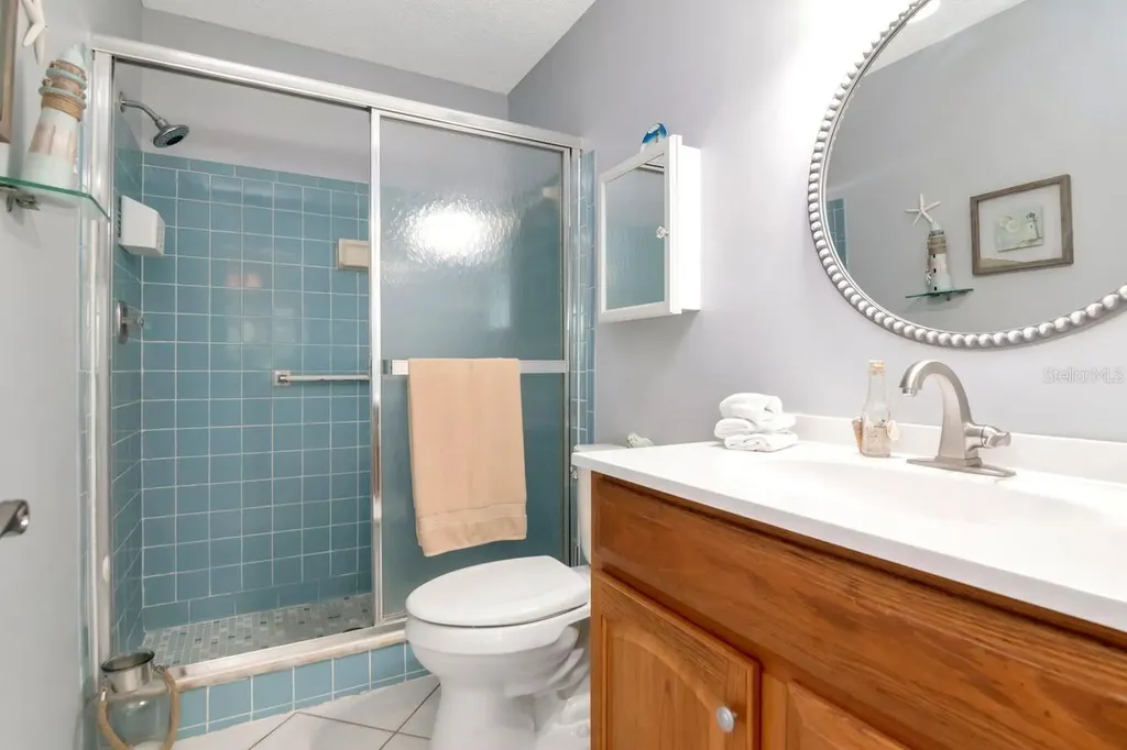 6070 80th Street N St Petersburg FL 33709