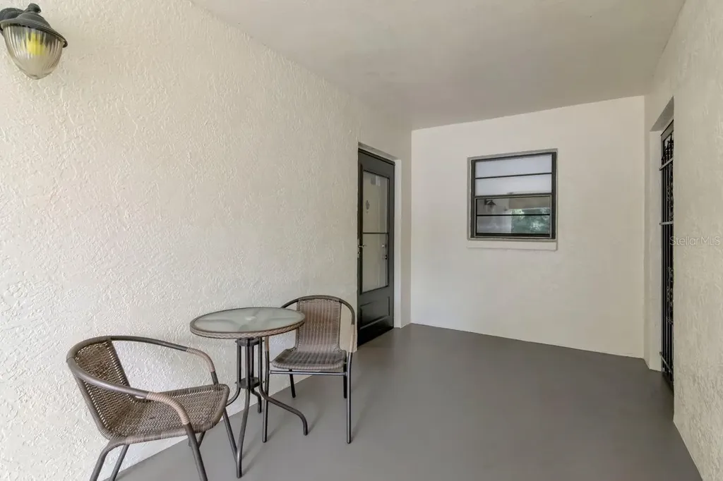 6070 80th Street N St Petersburg FL 33709