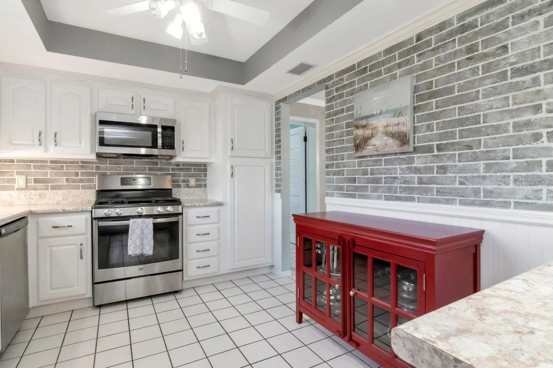 6070 80th Street N St Petersburg FL 33709