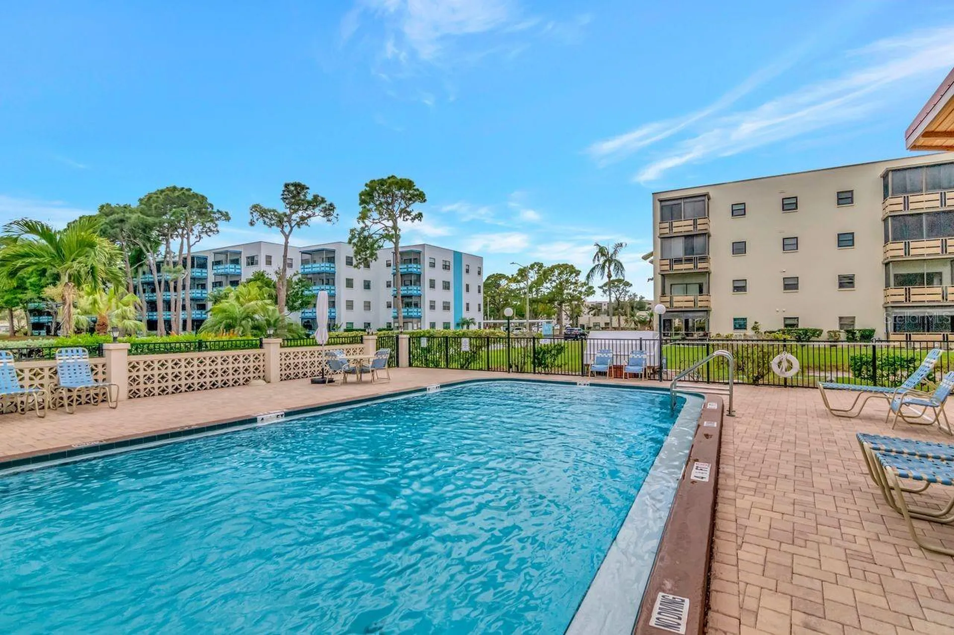 6070 80th Street N St Petersburg FL 33709