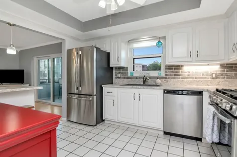6070 80th Street N St Petersburg FL 33709