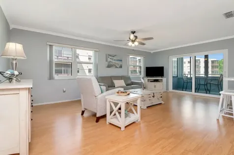 6070 80th Street N St Petersburg FL 33709