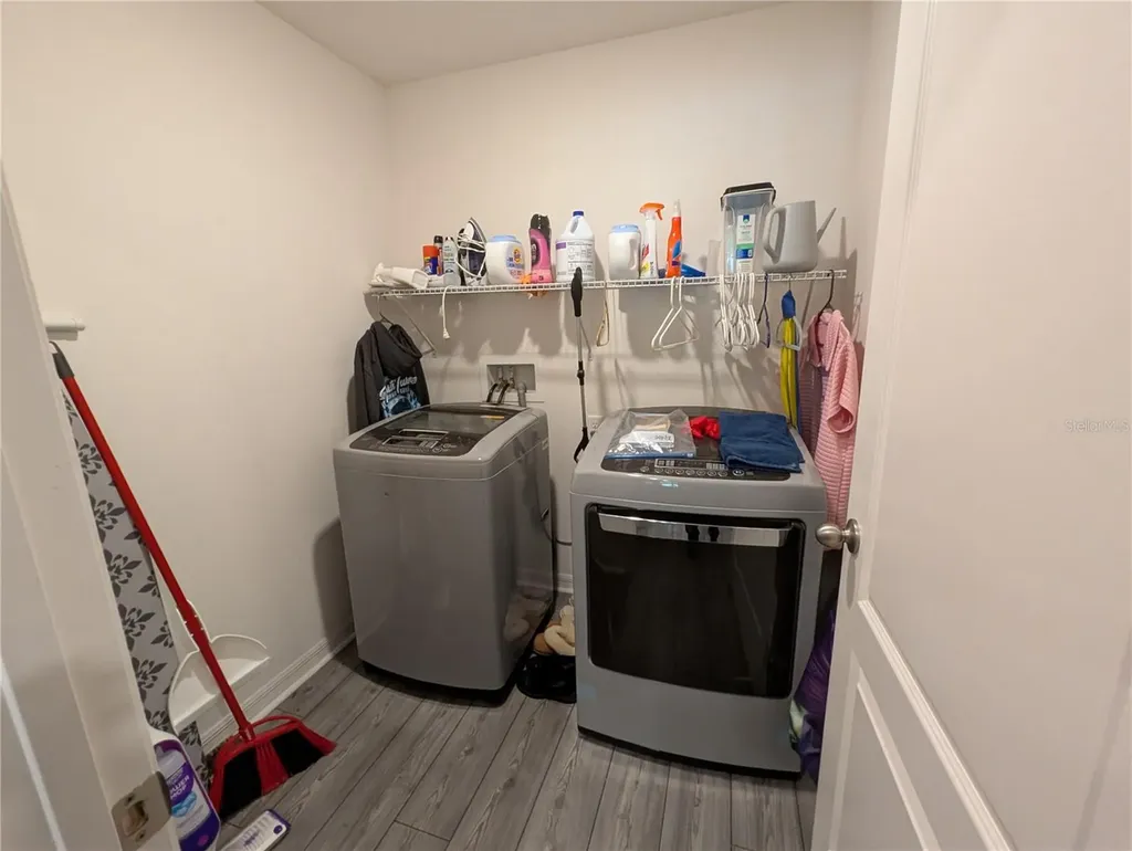 1556 Wynford Circle Tavares FL 32778
