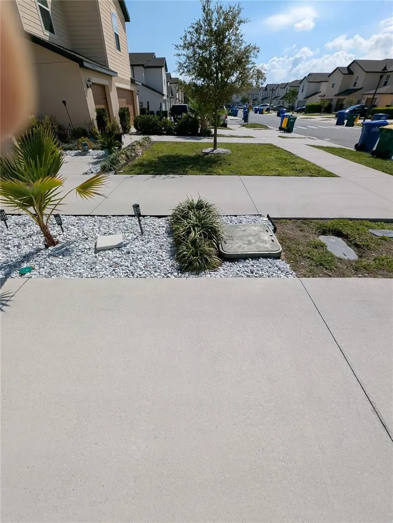 1556 Wynford Circle Tavares FL 32778