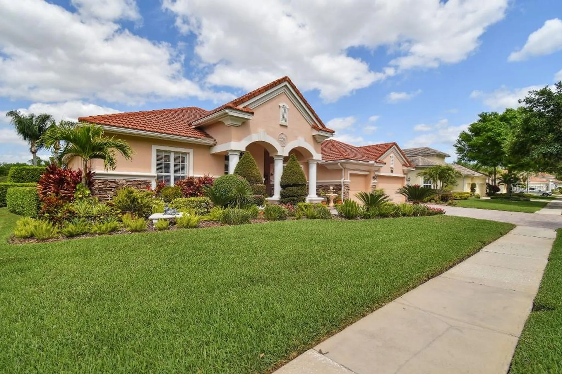 17923 Arbor Haven Drive Tampa FL 33647