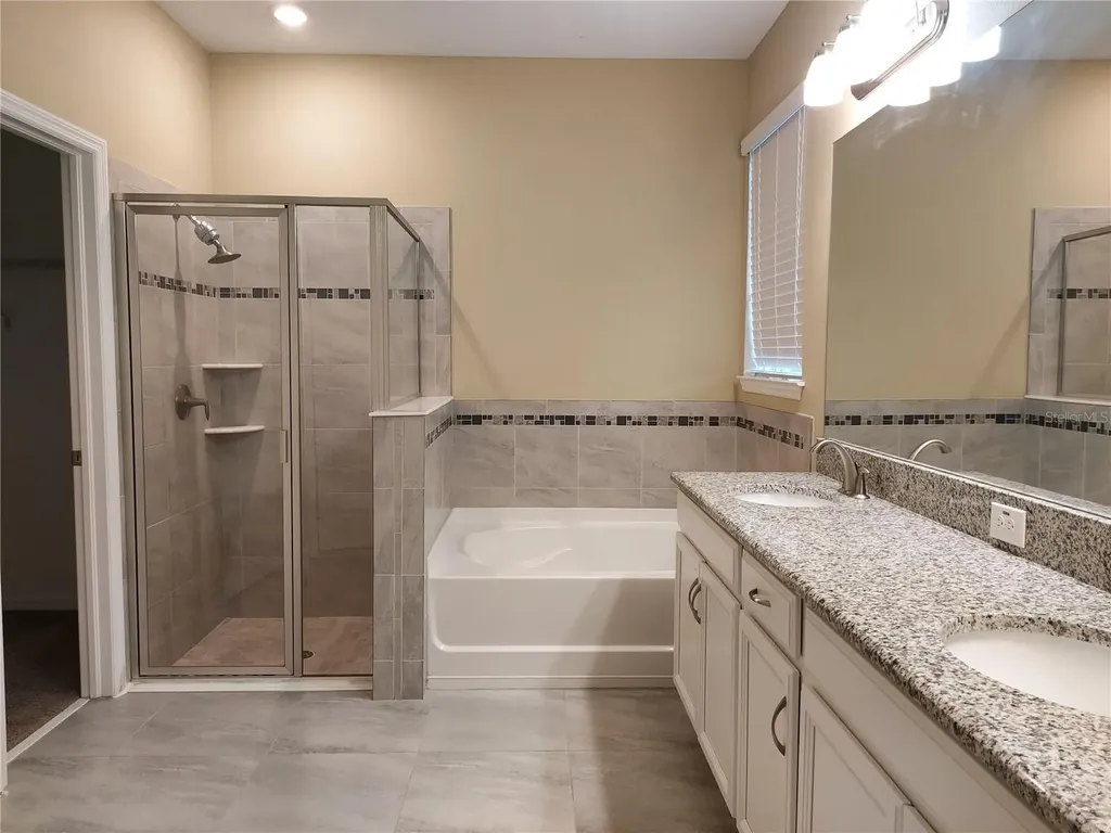 4923 Rolling Green Drive Wesley Chapel FL 33543