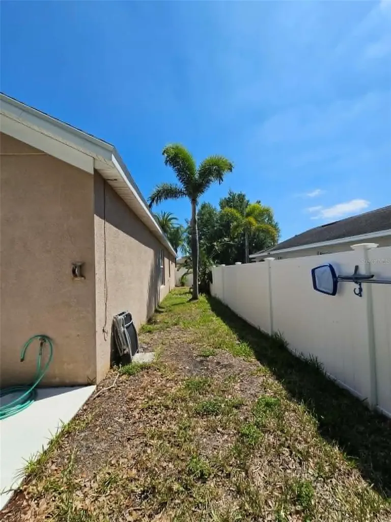 7181 50th Avenue Circle E Palmetto FL 34221