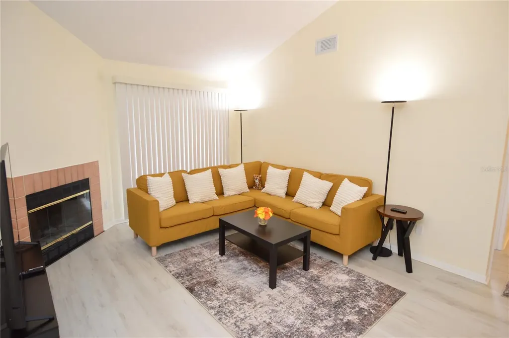 10263 Gandy Boulevard N St Petersburg FL 33702