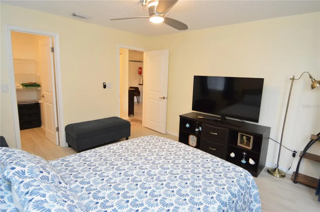 10263 Gandy Boulevard N St Petersburg FL 33702