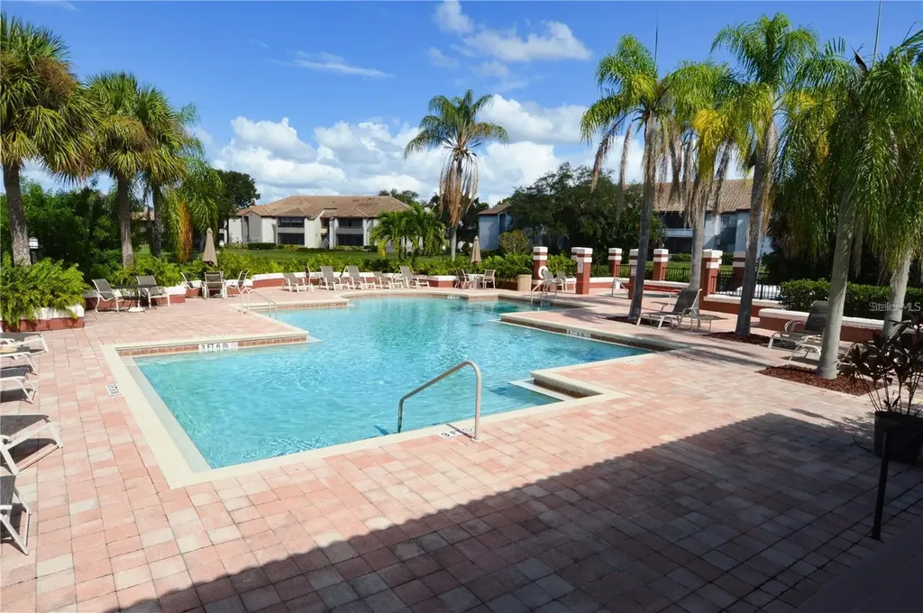 10263 Gandy Boulevard N St Petersburg FL 33702