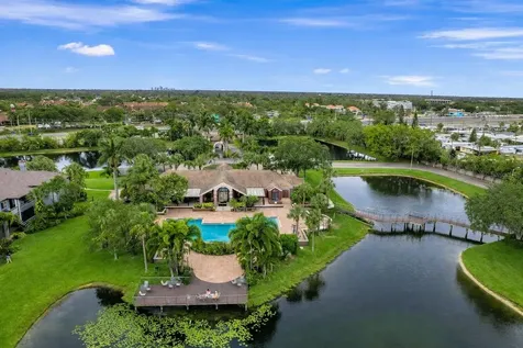 10263 Gandy Boulevard N St Petersburg FL 33702