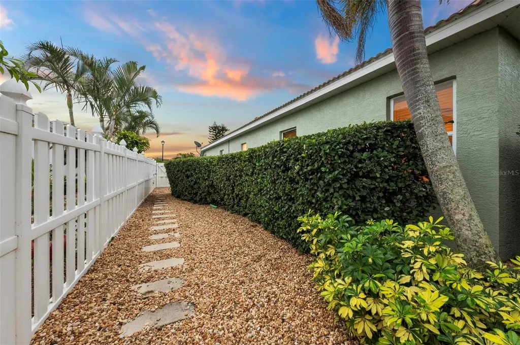 7419 Roxye Lane Sarasota FL 34240