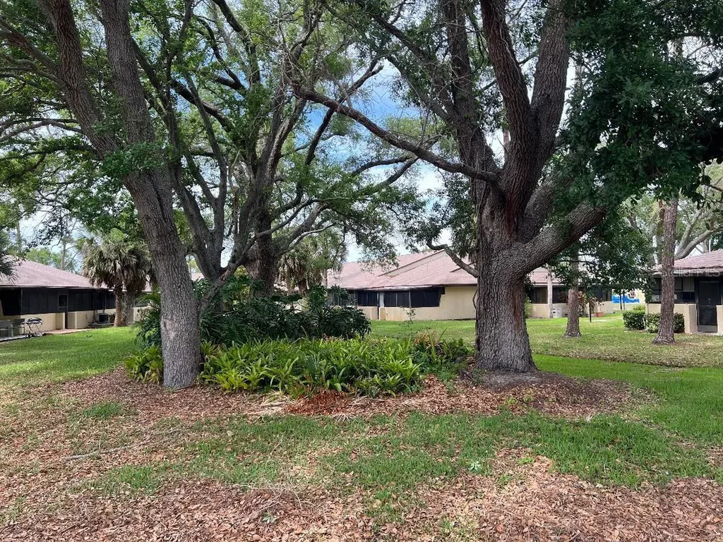 1220 13th Circle SE Largo FL 33771
