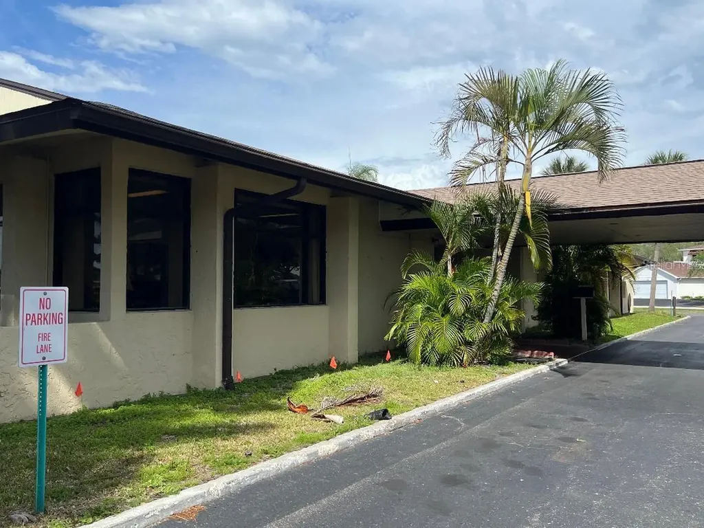 1220 13th Circle SE Largo FL 33771