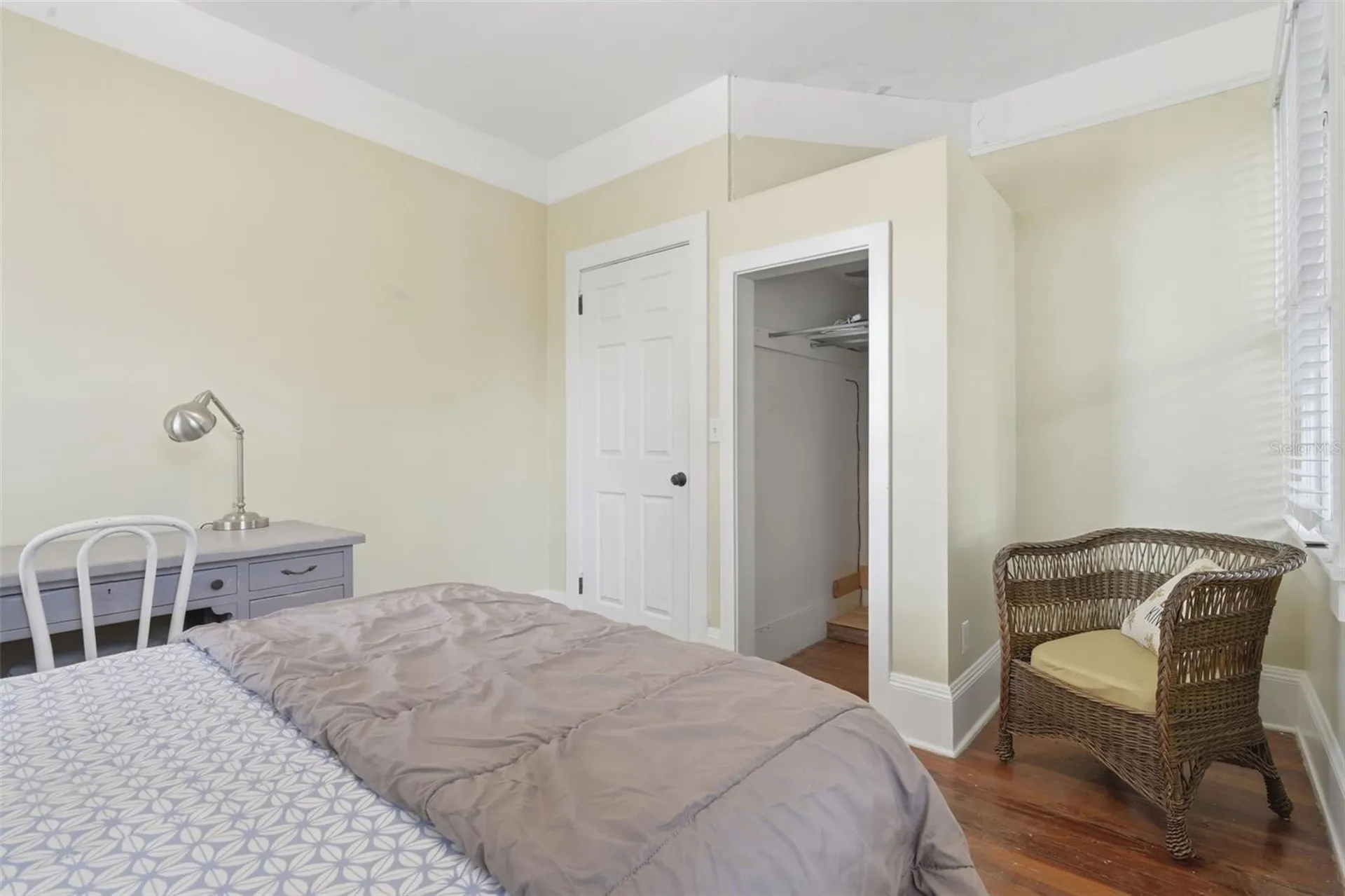 318 N Colonial Court Deland FL 32720