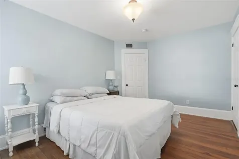 318 N Colonial Court Deland FL 32720