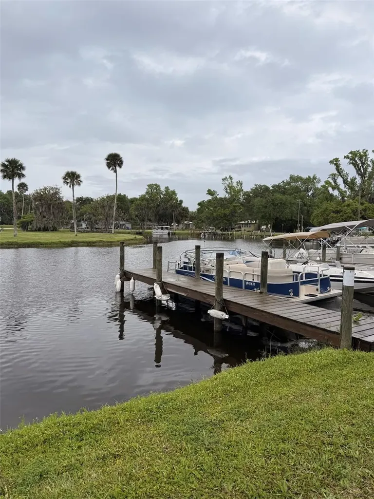 218 Pine Drive Crescent City FL 32112