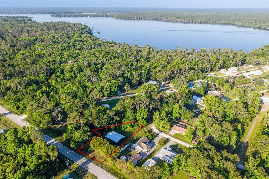 218 Pine Drive Crescent City FL 32112