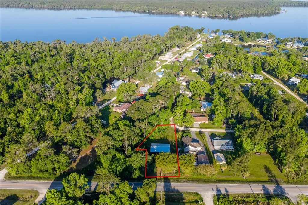 218 Pine Drive Crescent City FL 32112