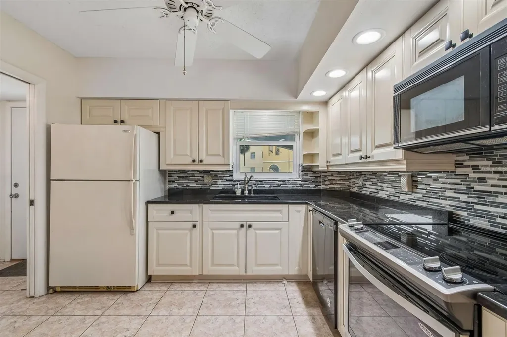 2460 Franciscan Drive Clearwater FL 33763