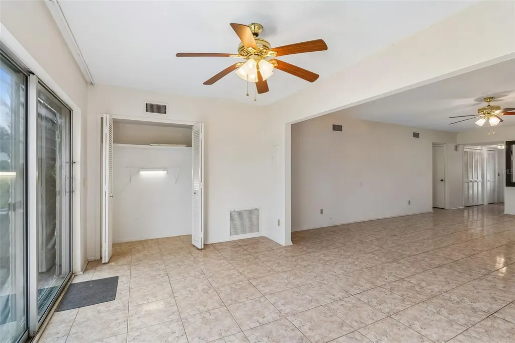 2460 Franciscan Drive Clearwater FL 33763