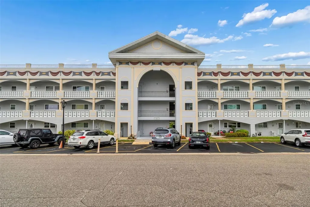2460 Franciscan Drive Clearwater FL 33763