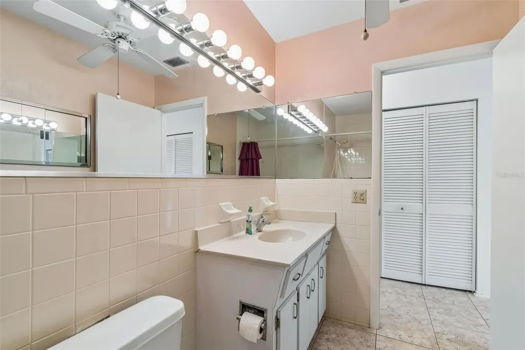 2460 Franciscan Drive Clearwater FL 33763