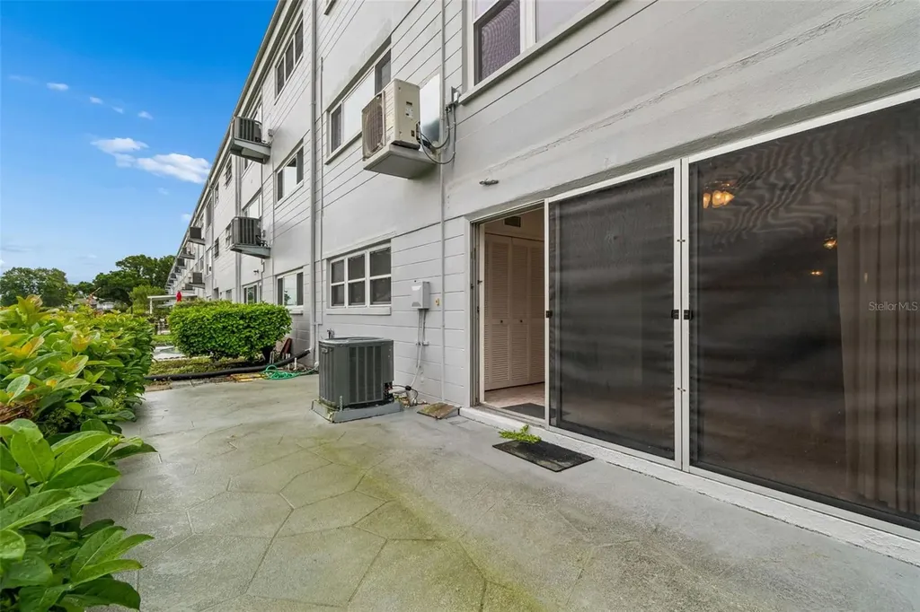 2460 Franciscan Drive Clearwater FL 33763