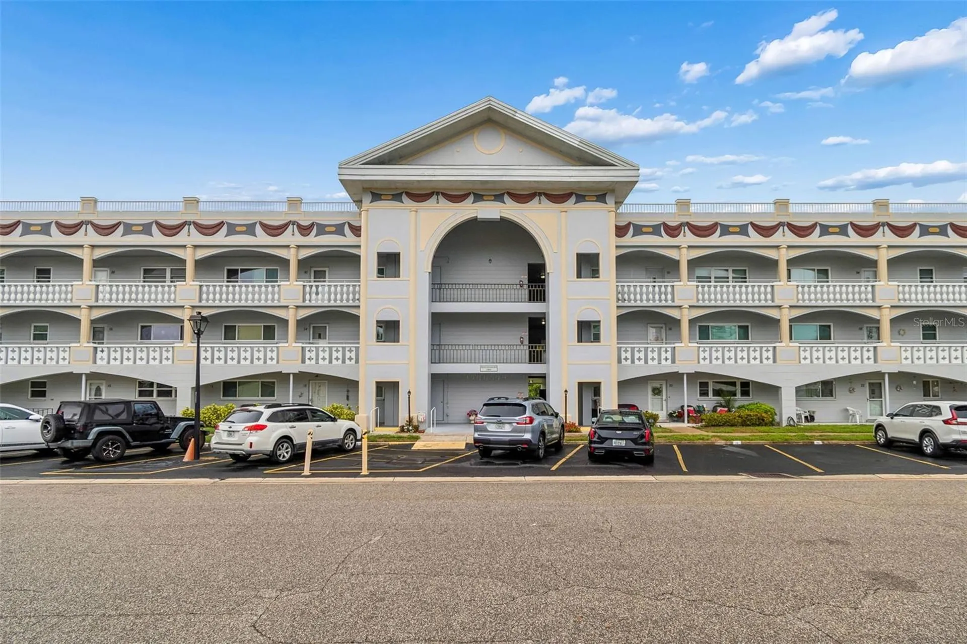 2460 Franciscan Drive Clearwater FL 33763