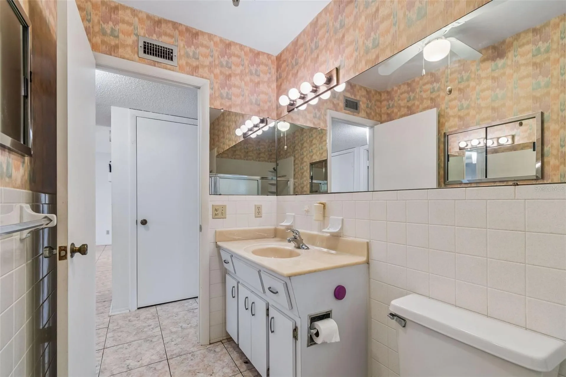 2460 Franciscan Drive Clearwater FL 33763