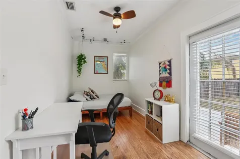 2934 6th Avenue N St Petersburg FL 33713