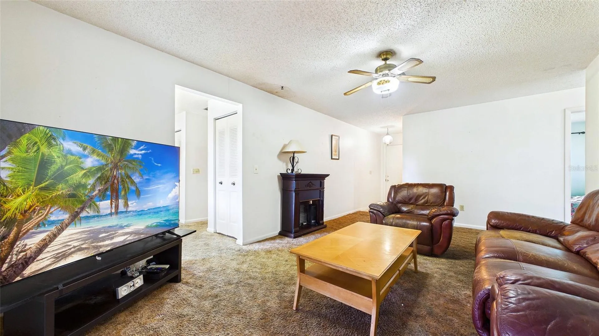 711 Regent Circle S Brandon FL 33511