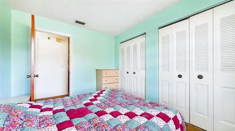 711 Regent Circle S Brandon FL 33511