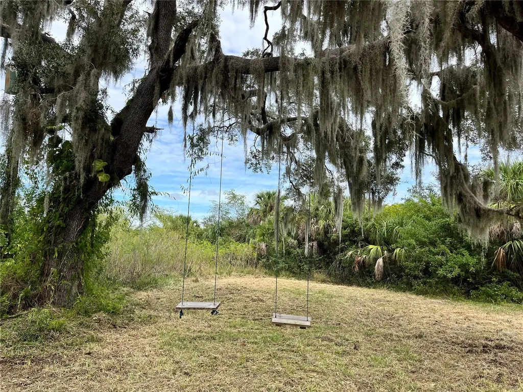 6715 16th Avenue E Palmetto FL 34221