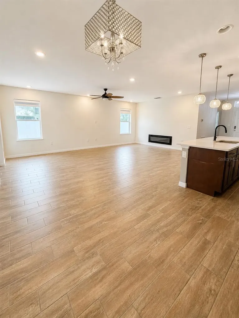 433 Sardinia Circle Davenport FL 33837