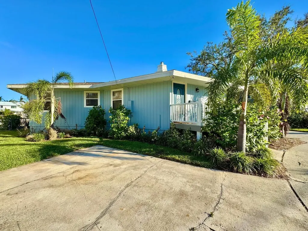 4112 Beach Drive SE St Petersburg FL 33705
