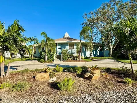 4112 Beach Drive SE St Petersburg FL 33705