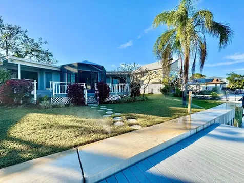 4112 Beach Drive SE St Petersburg FL 33705