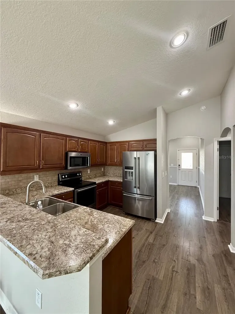 6527 Bayston Hill Place Zephyrhills FL 33541
