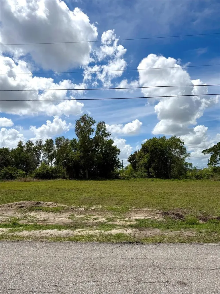 2142 NE 26th Street Cape Coral FL 33909