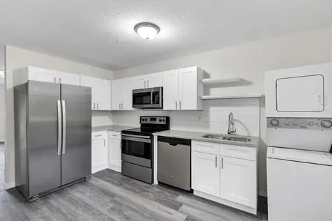 751 Bellevue Daytona Beach FL 32114