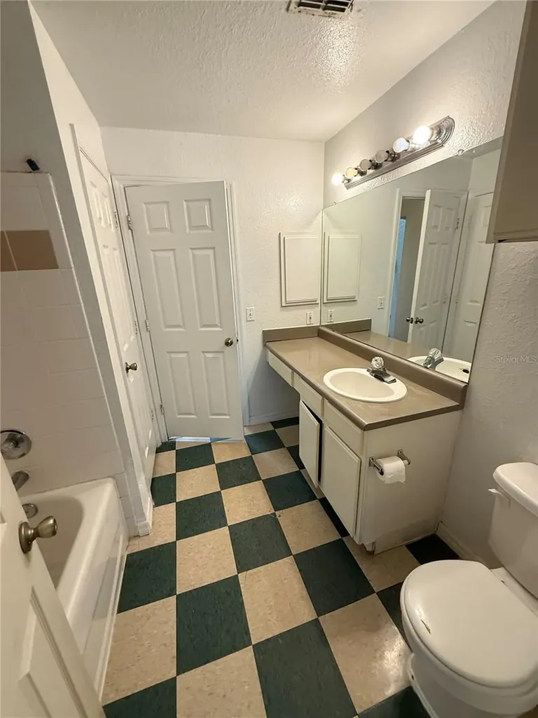 3712 Castle Pines Lane Orlando FL 32839